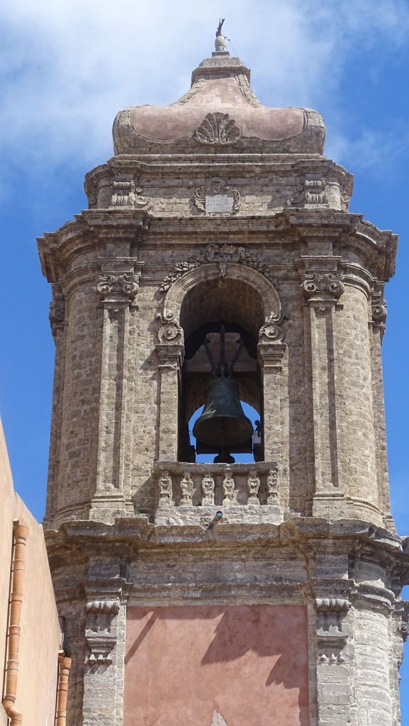 Il campanile della Chiesa di San Giuliano a Erice