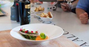 Sapori e valori della cucina siciliana: tra folklore e buon cibo