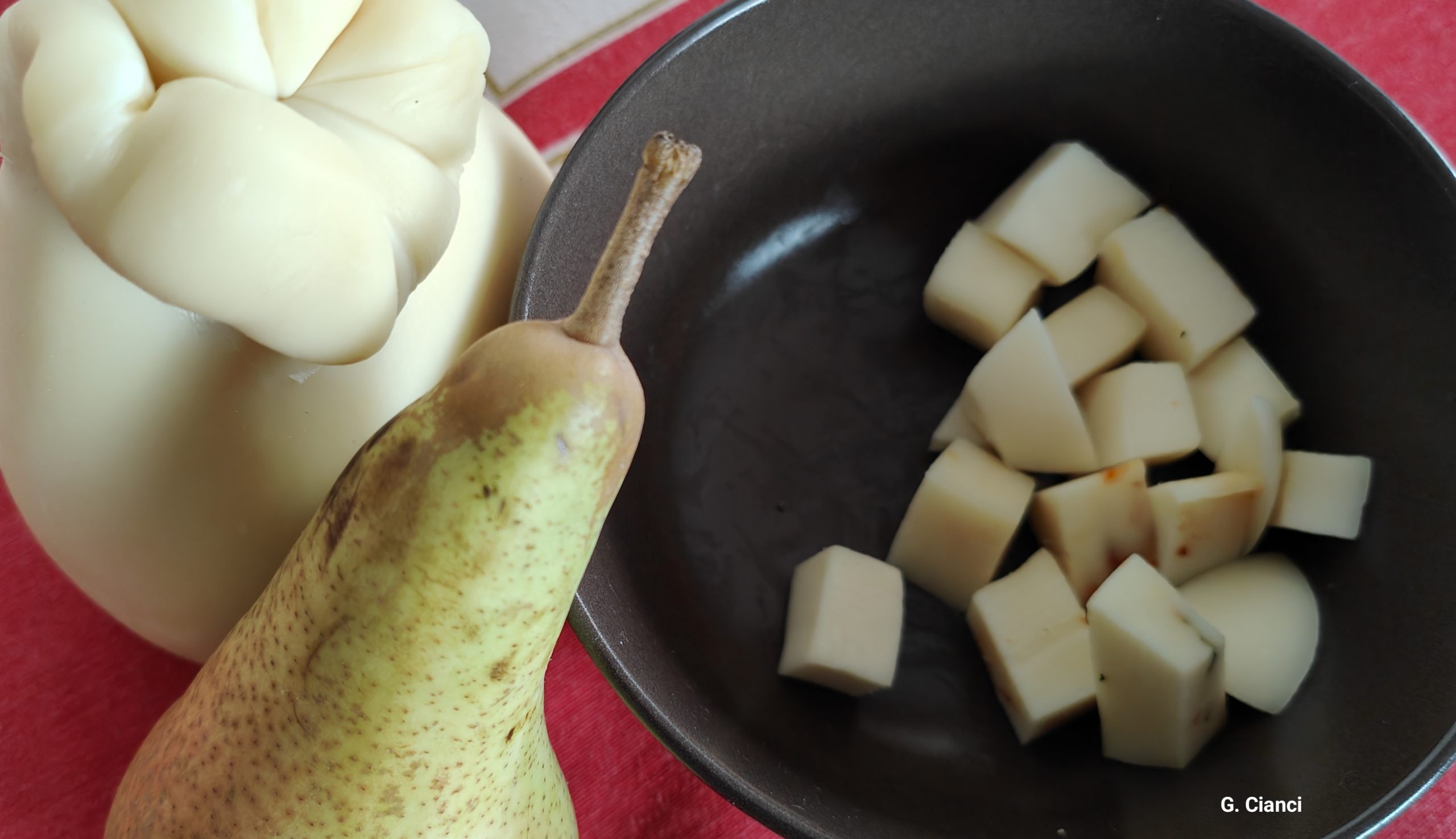 Il formaggio con le pere un ottimo abbinamento